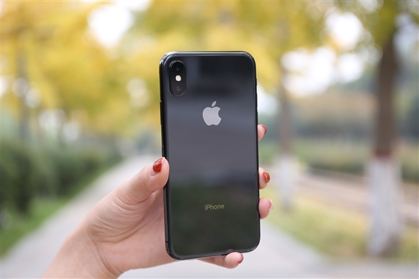 工作用机iPhone X太卡 苹果店员终于解脱：将免费升级iPhone 14