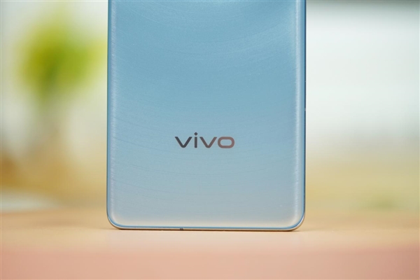 月环云阶设计吸睛！vivo X100 Pro图赏