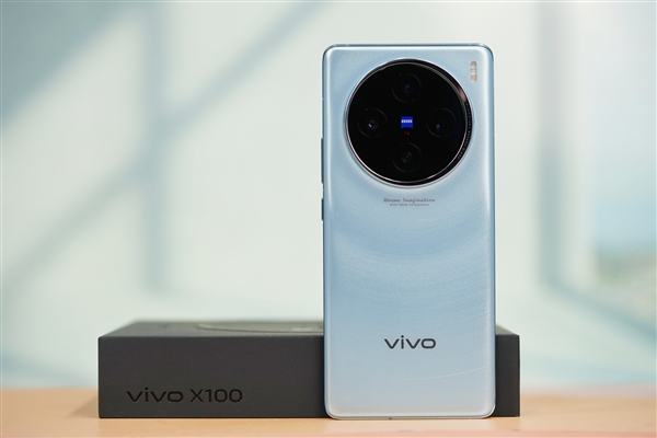 独特非对称的月环云阶！vivo X100星迹蓝图赏