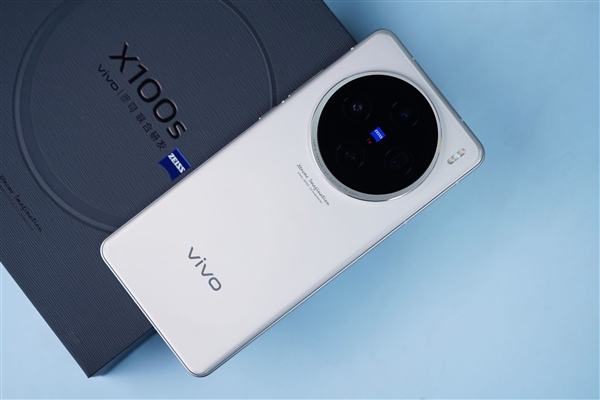 安兔兔5月旗舰机性能排行榜出炉：vivo X100s携手天玑9300+荣登第一