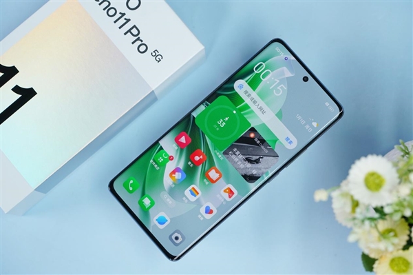 宝石圆盘摄像头夺目！OPPO Reno11图赏