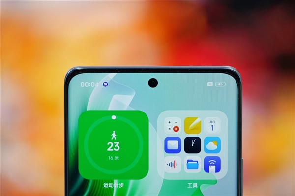 宝石圆盘摄像头夺目！OPPO Reno11图赏