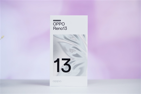 翅膀纹理灵动吸睛！OPPO Reno13图赏