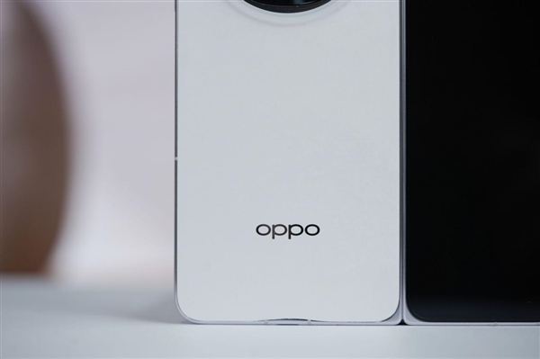 4mm行业最薄折叠屏！OPPO Find N5图赏